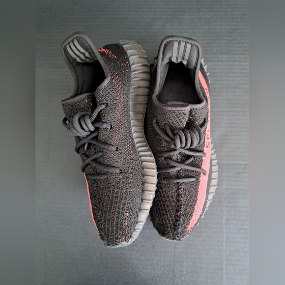 Adidas Yeezy Boost 350 V2, Men's Sneakers Size 7. - Picture 2 of 13